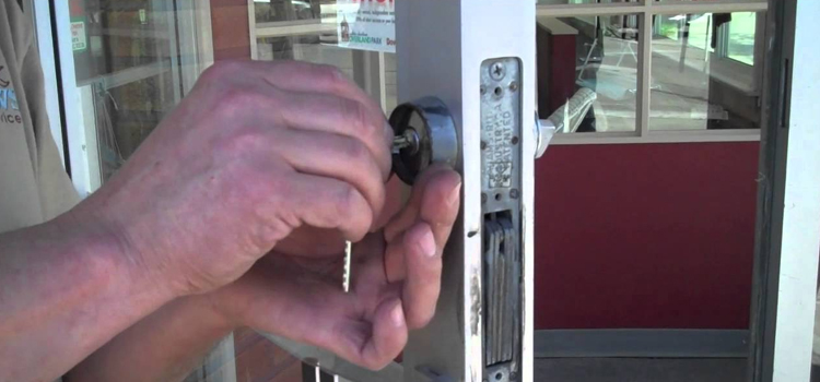 commercial door lock repair Diamond Springs
